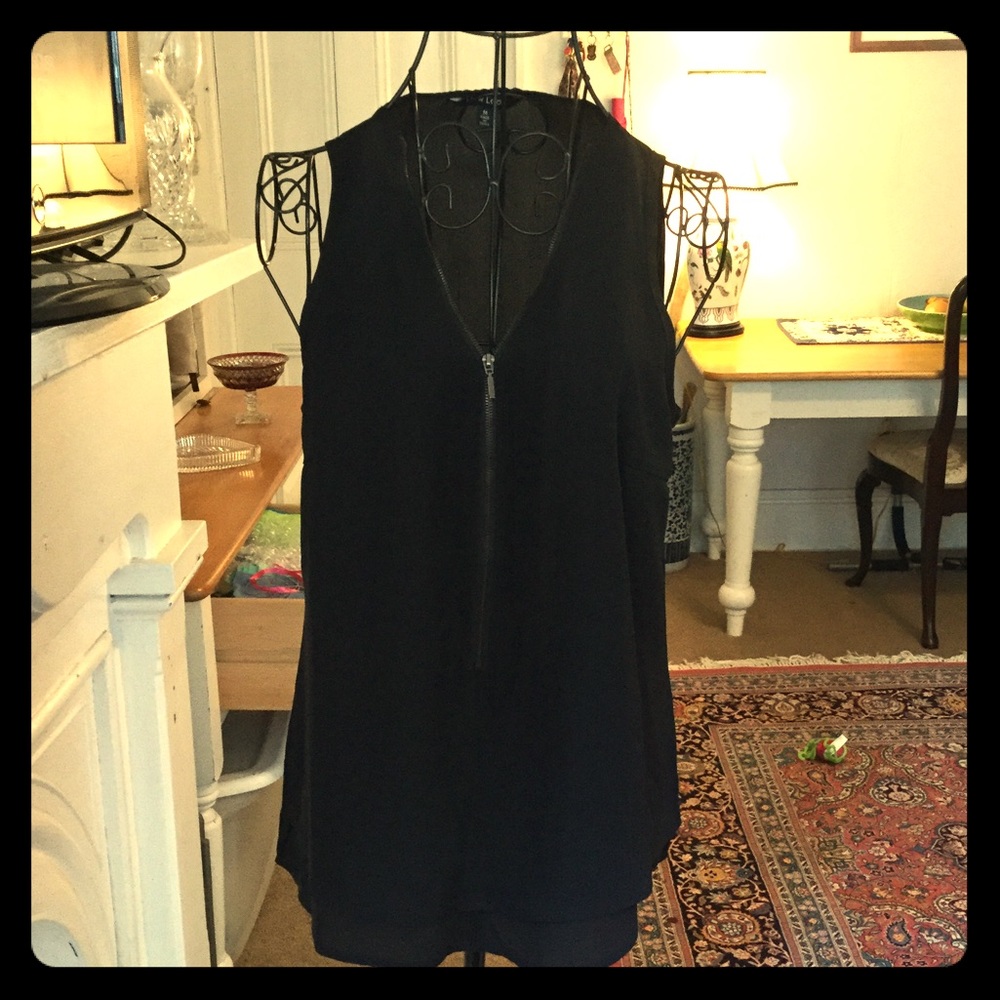 ⭐️SALE⭐️ New Look Sleeveless Zip Up Top